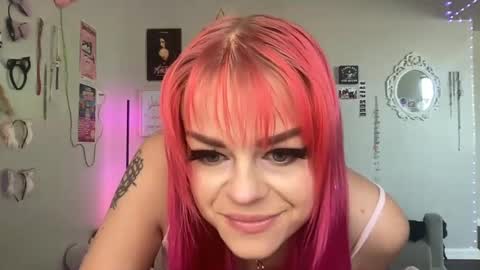 Snapshot of jadeisabel chatting on October 2025 03:53:01 PM Jade Isabel online show from October 2025 03:53:01 PM