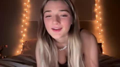 Snapshot of jadejamessecret chatting on December 2025 05:46:01 AM Jade james online show from December 2025 05:46:01 AM