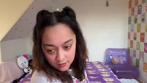 Snapshot of jadelondonxo chatting on February 2025 10:00:01 PM Jade online show from February 2025 10:00:01 PM