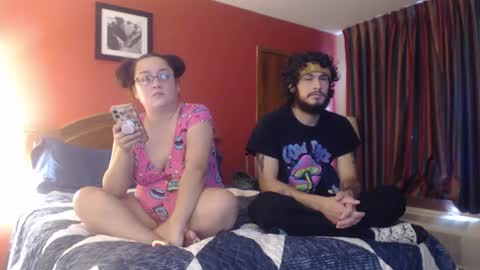 Snapshot of jadelondonxo chatting on September 2025 04:10:02 PM Jade online show from September 2025 04:10:02 PM