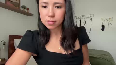 Jade Love online show from September 2025 10:32:01 PM