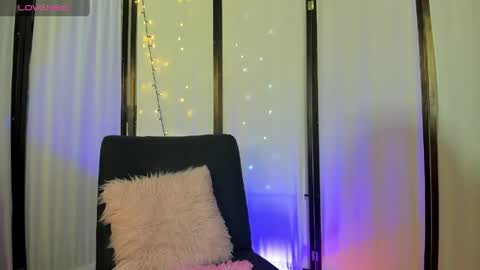 Jade Mills online show from April 2026 07:41:01 PM