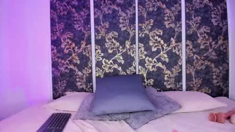 JADE online show from September 2025 02:39:02 PM