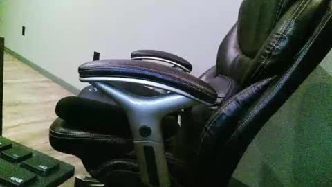 jajake56 online show from April 2026 10:43:02 PM