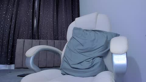 Snapshot of jake_evanss_ chatting on January 2025 06:35:01 PM JAKE online show from January 2025 06:35:01 PM