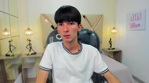 Snapshot of jake_evanss_ chatting on October 2025 04:08:02 AM JAKE online show from October 2025 04:08:02 AM