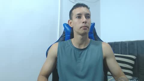 Hi guys im new 3 online show from December 2025 12:42:01 AM