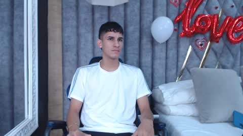 Snapshot of jakemoxleey chatting on February 2025 12:16:02 PM jakemoxleey online show from February 2025 12:16:02 PM