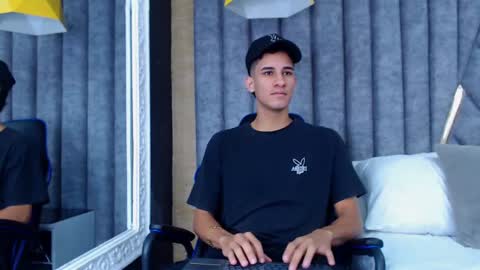 Snapshot of jakemoxleey chatting on February 2025 01:07:01 PM jakemoxleey online show from February 2025 01:07:01 PM