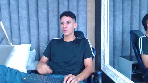 Snapshot of jakemoxleey chatting on March 2025 12:05:02 PM jakemoxleey online show from March 2025 12:05:02 PM