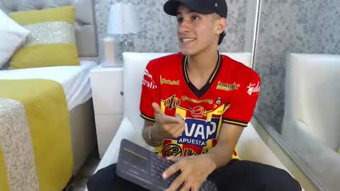 Snapshot of jakemoxleey chatting on March 2025 08:14:02 PM jakemoxleey online show from March 2025 08:14:02 PM