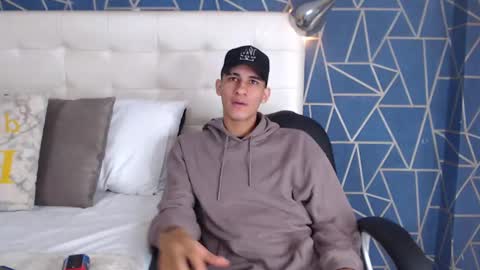 Snapshot of jakemoxleey chatting on March 2025 01:30:02 PM jakemoxleey online show from March 2025 01:30:02 PM