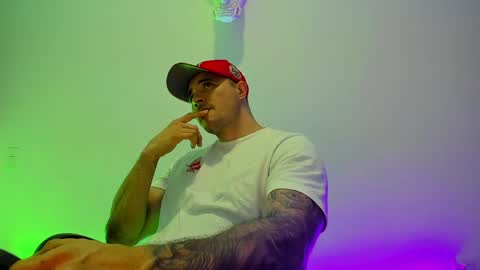 jakestone_1 online show from April 2026 02:44:01 AM