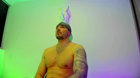 jakestone_1 online show from April 2026 10:46:02 PM