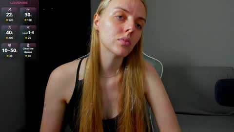Snapshot of jam_cream chatting on May 2026 09:57:01 AM Sofia online show from May 2026 09:57:01 AM