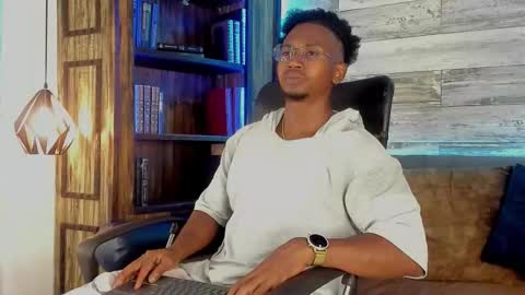   online show from November 2025 03:38:02 AM