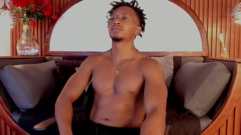   online show from December 2025 04:07:02 AM