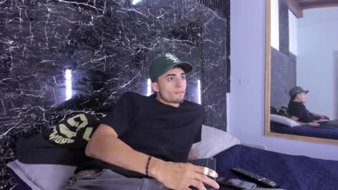 james_06_ online show from April 2026 11:15:02 AM