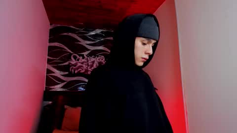 james_adamss_ online show from January 2026 04:14:01 AM