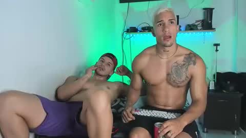 james_and_max online show from January 2026 03:11:01 AM