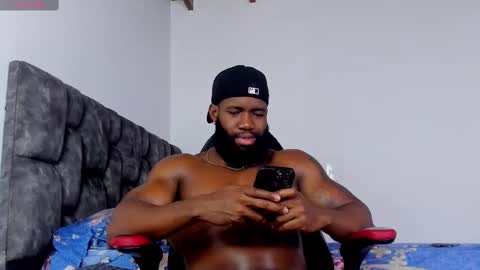 Snapshot of james_bbcmuscle chatting on September 2025 07:47:01 PM James BBC online show from September 2025 07:47:01 PM