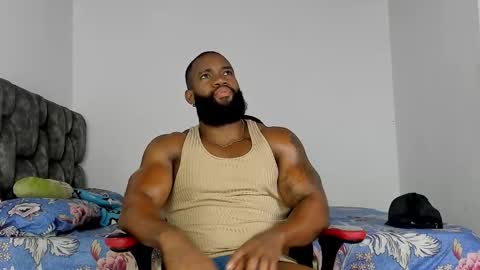 Snapshot of james_bbcmuscle chatting on November 2025 08:19:02 PM James BBC online show from November 2025 08:19:02 PM