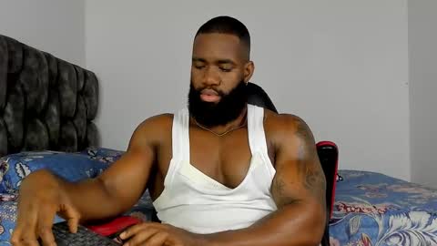 Snapshot of james_bbcmuscle chatting on November 2025 10:40:01 PM James BBC online show from November 2025 10:40:01 PM