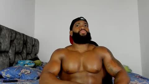 Snapshot of james_bbcmuscle chatting on November 2025 09:37:01 PM James BBC online show from November 2025 09:37:01 PM