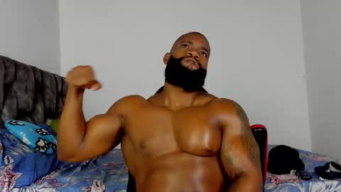 Snapshot of james_bbcmuscle chatting on November 2025 11:58:01 PM James BBC online show from November 2025 11:58:01 PM