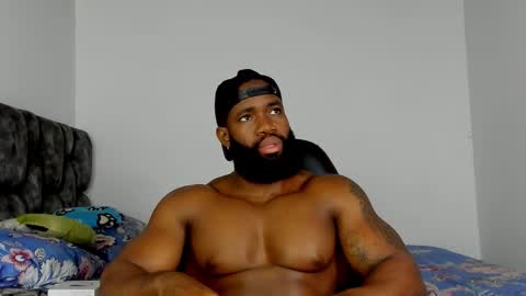 Snapshot of james_bbcmuscle chatting on November 2025 03:20:01 AM James BBC online show from November 2025 03:20:01 AM