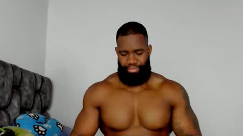 Snapshot of james_bbcmuscle chatting on December 2025 11:23:02 PM James BBC online show from December 2025 11:23:02 PM