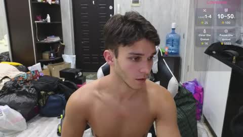 Snapshot of james_friends chatting on December 2025 01:24:02 AM James online show from December 2025 01:24:02 AM