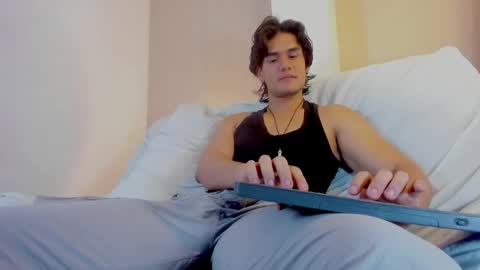james_morrisonm online show from June 2026 01:57:01 PM