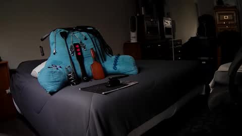 Snapshot of jamesbondage_0069 chatting on October 2025 04:02:02 PM James Bondage online show from October 2025 04:02:02 PM