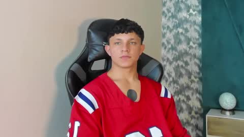 Snapshot of jamesgolden_ chatting on February 2025 05:47:02 PM jamesgolden_ online show from February 2025 05:47:02 PM