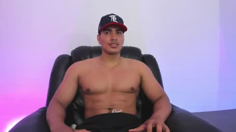 Snapshot of jamesgraay chatting on February 2025 02:13:01 PM James Gray online show from February 2025 02:13:01 PM