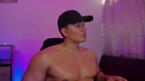 Snapshot of jamesgraay chatting on October 2025 02:40:02 PM James Gray online show from October 2025 02:40:02 PM