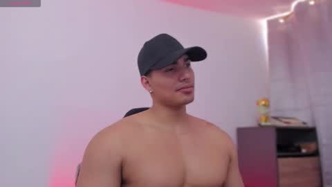 Snapshot of jamesgraay chatting on November 2025 06:17:01 PM James Gray online show from November 2025 06:17:01 PM