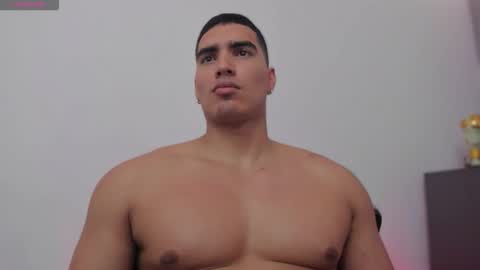 Snapshot of jamesgraay chatting on December 2025 03:06:01 PM James Gray online show from December 2025 03:06:01 PM