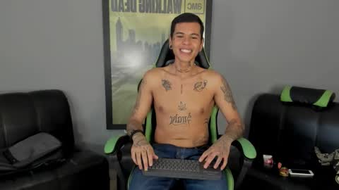 Snapshot of jamesinked_ chatting on February 2025 08:20:02 PM Jamesinked  online show from February 2025 08:20:02 PM