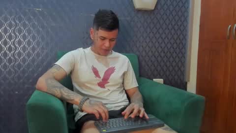 Snapshot of jamesinked_ chatting on October 2025 06:16:02 PM Jamesinked  online show from October 2025 06:16:02 PM