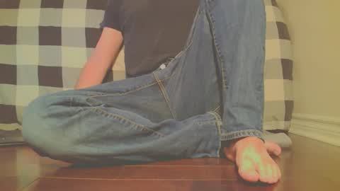 Snapshot of jamesknight57 chatting on December 2025 09:41:02 PM James online show from December 2025 09:41:02 PM