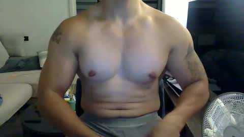 jamesmo820913 online show from October 2025 10:38:01 AM