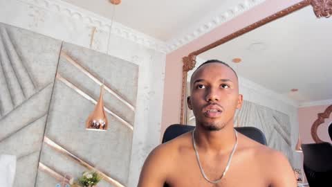 Snapshot of jamesparck chatting on January 2025 03:25:01 PM James online show from January 2025 03:25:01 PM