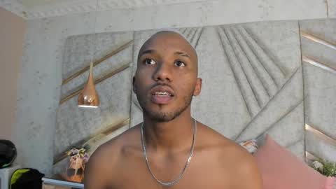 Snapshot of jamesparck chatting on February 2025 06:16:01 PM James online show from February 2025 06:16:01 PM