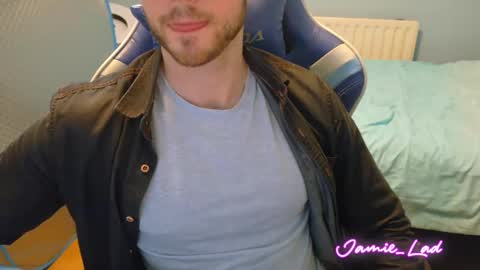 Snapshot of jamie_lad chatting on January 2025 09:22:01 PM Jamie online show from January 2025 09:22:01 PM