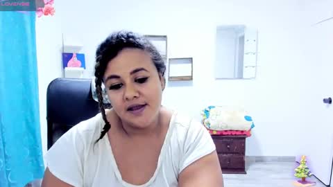 jan_milkhot online show from December 2024 02:54:01 AM