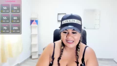 jan_milkhot online show from February 2025 03:19:02 PM