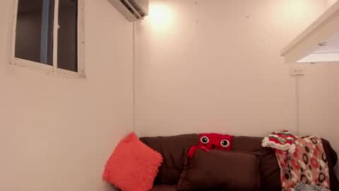 Snapshot of jane_monttgomery chatting on December 2024 11:37:02 PM Jane M online show from December 2024 11:37:02 PM