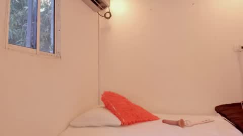 Snapshot of jane_monttgomery chatting on February 2025 09:12:01 PM Jane M online show from February 2025 09:12:01 PM